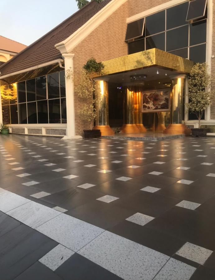 E-Suite Hotel Abuja Dış mekan fotoğraf